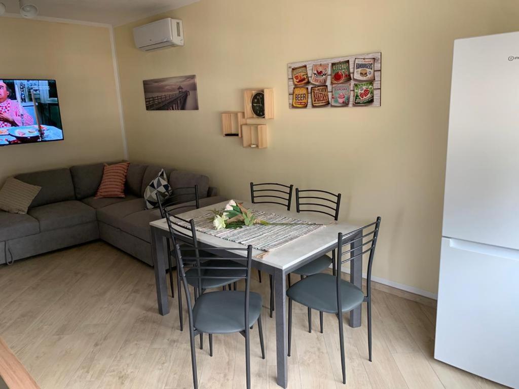 Alfiumea Apartamento Tirano Exterior foto